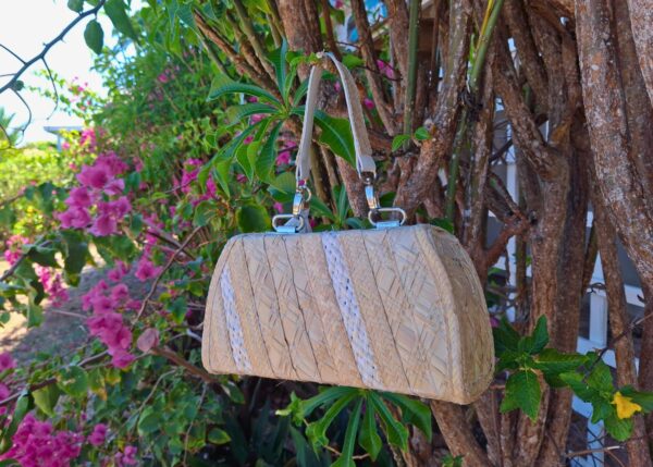 Kendra back straw structured purse